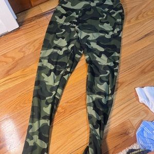 Camo yoga pants